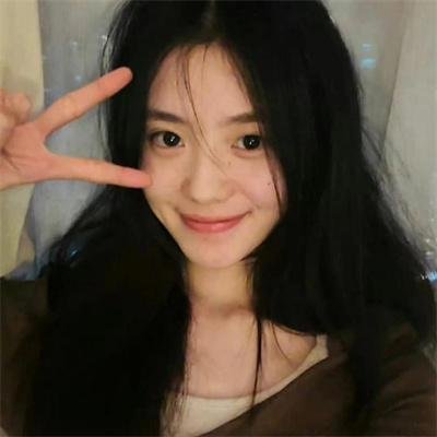 她恨我